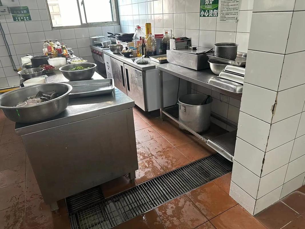 小白的商用厨房设计指南 从零开始规划高效餐饮空间